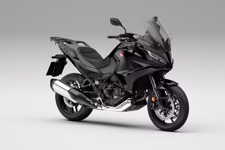 Mẫu NT1100 sẽ được chia thành hai phiên bản là bản trang bị hộp số thường và hộp số ly hợp kép DCT.