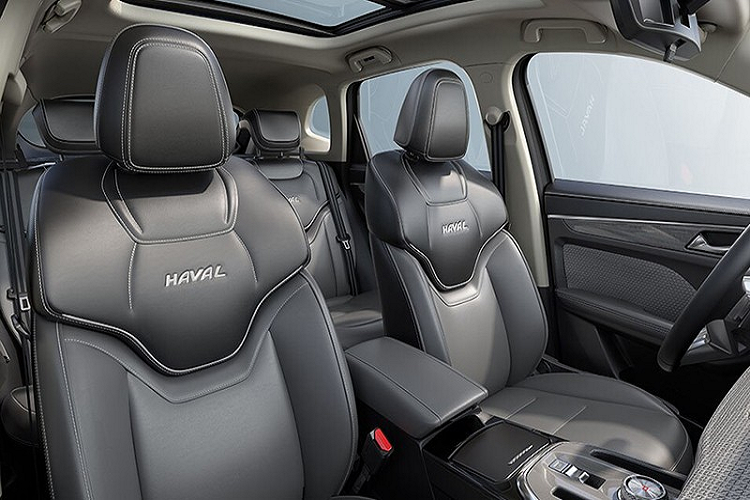 Dự kiến, tại thị trường Thái Lan, Haval Jolion sẽ chỉ có 1 loại động cơ là hệ truyền động hybrid với máy xăng 4 xi-lanh, tăng áp, dung tích 1.5L và mô-tơ điện. Rất có thể đây chính là hệ truyền động hybrid hiện đang được dùng cho đàn anh Haval H6 ở Thái Lan nhưng yếu hơn.