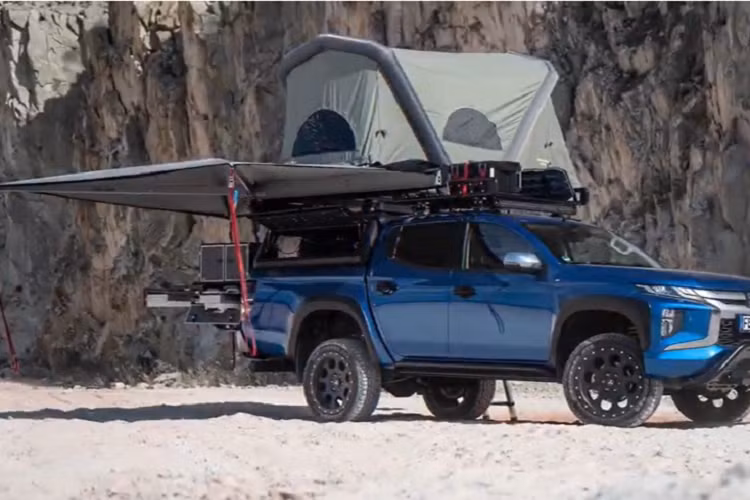 Điểm đáng tiếc duy nhất là lều cắm trại bơm Mitsubishi này hiện chỉ có bán ở thị trường Đức.