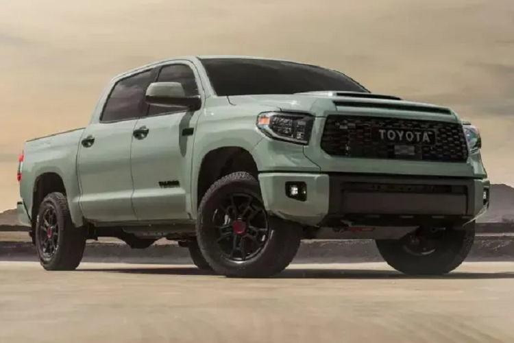  9. Toyota Tundra Toyota Tundra là một đại diện khá mới lọt vào top 10 xe bền bỉ. Nghiên cứu cho thấy có khoảng 3,7% xe bán tải Tundra vượt mức odo 300.000 km.