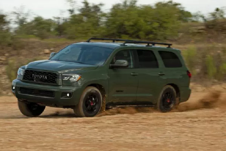  2. Toyota Sequoia Từ hạng 2 trở lên, có một sự thay đổi vượt bậc về tỷ lệ xe đạt 200.000 dặm (300.000 km). Cứ 100 xe Toyota Sequoia bán ra lại có khoảng 11 chiếc có mức odo nói trên.