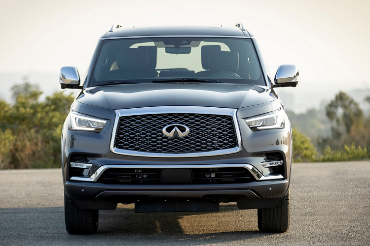 Trái tim của xe vẫn là khối động cơ xăng V8 5.6L hút khí tự nhiên, cho công suất tối đa 400 mã lực và mô-men xoắn cực đại 560 Nm. Đi cùng là hộp số tự động 7 cấp và tùy chọn nâng cấp hệ thống dẫn động bốn bánh toàn thời gian.