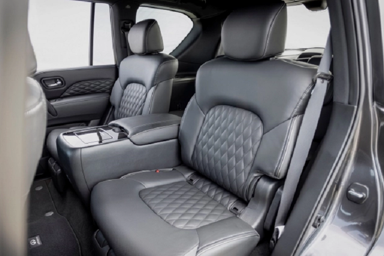 Hãng xe cũng không cung cấp thông tin nào khác về mẫu QX80 2022, nhưng có ghi chú trang bị tiêu chuẩn hệ thống sưởi cho hàng ghế trước cũng như hàng ghế thứ hai.