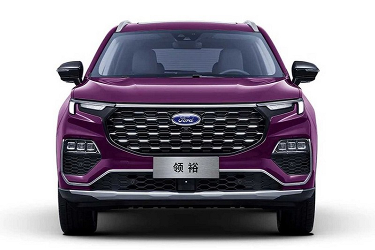 Nội thất của Ford Equator Sport 2022 vẫn chưa được hé lộ, tuy nhiên nó chỉ sở hữu 5 chỗ ngồi. Nguồn cung cấp sức mạnh cho Ford Equator Sport 2022 tại thị trường Trung Quốc là khối động cơ xăng 4 xi-lanh, tăng áp, dung tích 1.5L, sản sinh công suất tối đa 170 mã lực. Đây là động cơ mới do liên doanh JMC-Ford sản xuất có tốc độ tối đa 180 km/h. 