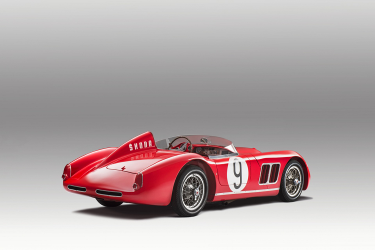 Ngoài các sự kiện đua xe thể thao ở quê nhà, các tay đua của Skoda cũng gặt hái nhiều thành công ở nước ngoài mặc dù Skoda 1100 OHC chỉ có thể thi đấu ở một số nước nhất định do tình hình chính trị khó khăn vào cuối những năm 1950 và đầu những năm 1960. Chính vì thế, kế hoạch tham gia giải đua 24 Hours of Le Mans đã không thành hiện thực và trở thành một điều cực kỳ tiếc nuối với chiếc xe đua đầy tiềm năng.