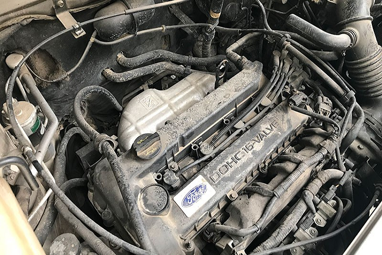 Kinh nghiem ve sinh khoang may oto vua sach vua nhanh