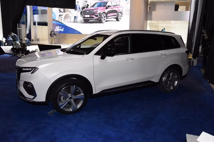 Hiện chưa rõ sau Trung Quốc, Ford Equator 2021 có được bày bán ở những thị trường khác hay không. Hiện có nhiều tin đồn xe sẽ về Việt Nam ngay trong năm 2021 này.