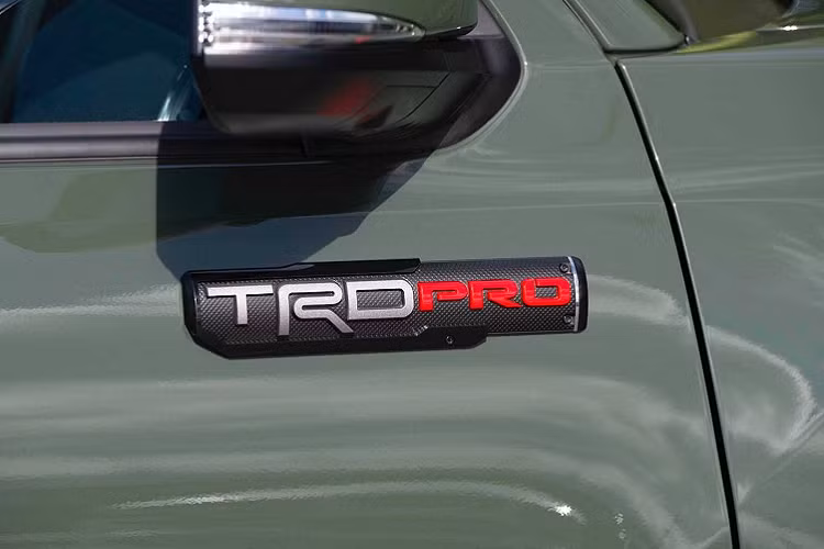 Thống kế trong 6 tháng đầu năm 2020, đã có 104.698 chiếc Tacoma đến tay khách hàng tại Mỹ. Trong khi đó, Ford Ranger xếp thứ 2 với 45.988 xe, xếp trước Chevrolet Colorado với 41.273 xe.