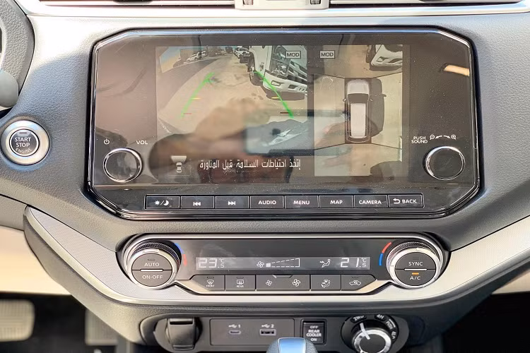 Terra 2021 được trang bị ghế “không trọng lực” giảm bớt sự mệt mỏi trong những chuyến hành trình kéo dài. Trong khi hàng ghế thứ hai và thứ ba được đặt cao, bố trí theo kiểu rạp hát để người ngồi dễ quan sát, bao gồm xem màn hình giải trí.