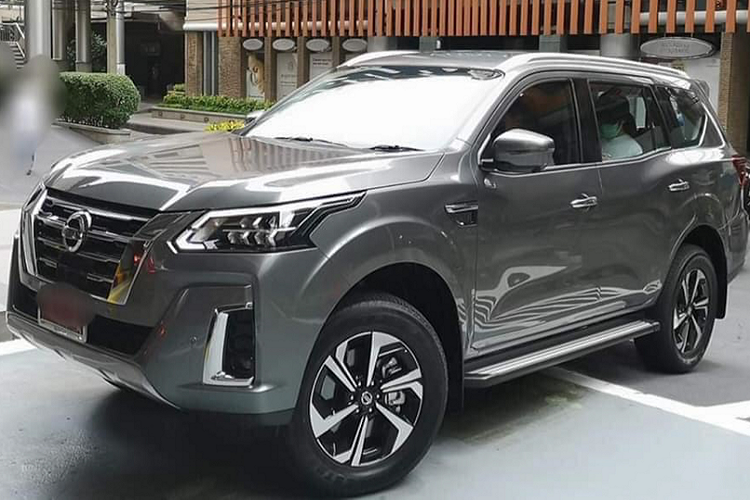 Sau khi ra mắt ở Thái, Nissan Terra 2021 sẽ “mở đường” về Việt Nam trong thời điểm sớm nhất là cuối năm nay hoặc trong năm sau. Hy vọng mẫu SUV 7 chỗ của Nissan sắp tới bán ra tại thị trường Việt sẽ có phiên bản máy dầu 4cyl dung tích 2.3L tăng áp kép (190 mã lực + 450 Nm) mạnh mẽ ở phiên bản cao cấp để tăng sức cạnh tranh trong phân khúc, đồng thời bổ sung thêm phiên bản số tự động 1 cầu để đẩy mạnh cải thiện doanh số!
