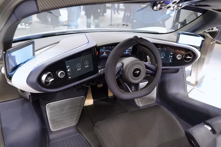 Mức giá xe McLaren Speedtail XP tại Hồng Kông là 81 tỷ đồng, đã bao gồm thuế lăn bánh của xe.