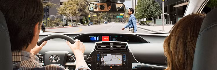 Ban biet gi ve he thong canh bao va cham tren xe oto?