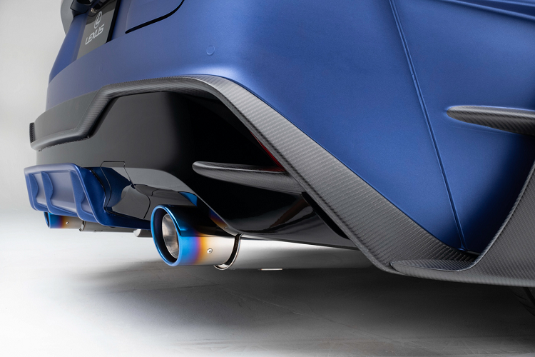 Qua SEMA Show, Lexus cũng thông báo về ý định mở rộng F Sport thành bốn cấp độ khác nhau. F Sport Design tập trung vào ngoại hình thể thao bao gồm cả việc thay đổi thiết kế các phần cản hoặc nâng cấp các bộ mâm độ. F Sport Handling sẽ có các tính năng như bộ giảm chấn thích ứng mới.