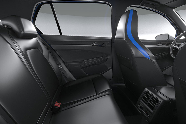 Trong tương lai, Kia Sportage 2022 sẽ được bổ sung những loại động cơ xăng và diesel khác. Tuy nhiên, hiện hãng Kia chưa công bố thông tin về những động cơ này. Hệ truyền động hybrid và plug-in hybrid tiết kiệm nhiên liệu có thể cũng được dùng cho Kia Sportage thế hệ mới.