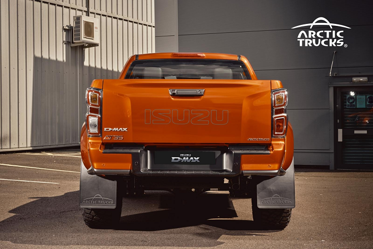 Tất cả các trang bị và tiện nghi trên mẫu D-Max AT35 đều được sản suất và chế tạo bởi đội ngũ kỹ sư của Isuzu và Arctic Trucks nhằm đảm bảo chất lượng xe luôn ở mức cao nhất.