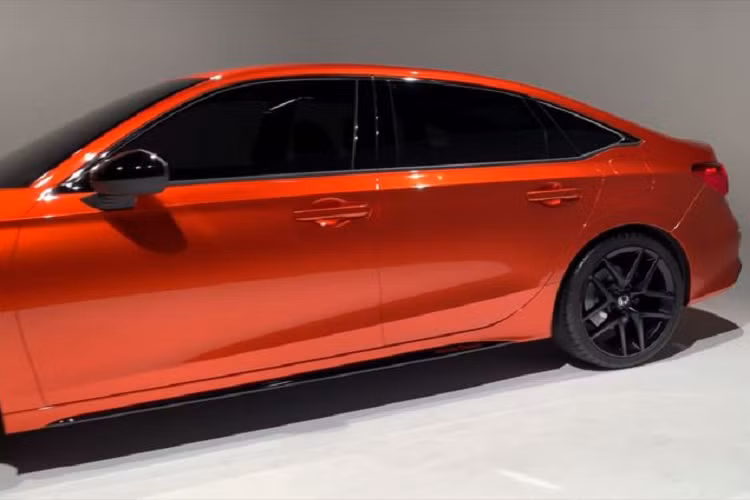 Dựa trên những bức ảnh rò rỉ được cho là Honda Civic 2022 tại Trung Quốc, Civic thế hệ mới sẽ được "lột xác" hoàn toàn, với diện mạo rất giống mẫu Civic Prototype - đã ra mắt vào tháng 11/2020.