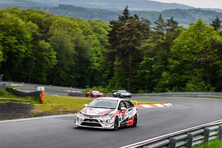 Để dễ tưởng tượng thì bạn có thể liên tưởng như sau: Bạn có thể kéo max ga chiếc xe của mình trong 1 phút, hay 5 phút, để nó đạt tốc độ tối đa và tận hưởng cảm giác hứng thú mà andrenaline trong máu đem lại. Thế nhưng phải kéo ga làm sao để chiếc xe đi được nhanh nhất - đồng thời là xa nhất - liên tục trong suốt 24h của cả một ngày dài thì lại là một câu chuyện hoàn toàn khác!