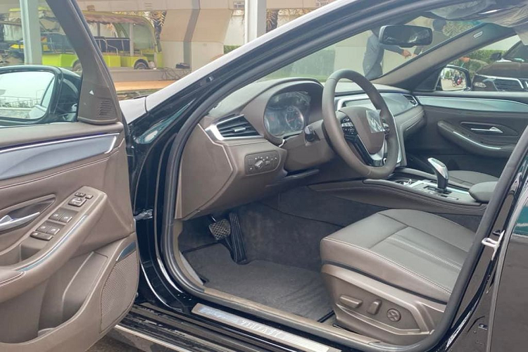 VinFast cho biết nếu Phongsubthavy đáp ứng được các điều kiện, tiêu chuẩn về tài chính, nhân sự, doanh số bán hàng, triển vọng đầu tư, tập đoàn này sẽ trở thành nhà phân phối độc quyền các dòng sản phẩm xe ôtô VinFast tại thị trường Lào.