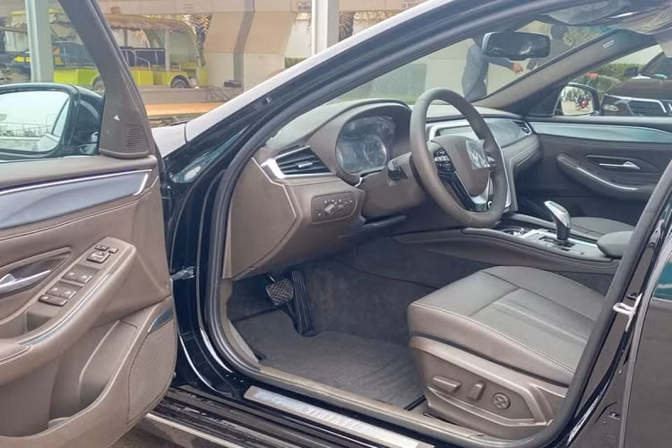 VinFast cho biết nếu Phongsubthavy đáp ứng được các điều kiện, tiêu chuẩn về tài chính, nhân sự, doanh số bán hàng, triển vọng đầu tư, tập đoàn này sẽ trở thành nhà phân phối độc quyền các dòng sản phẩm xe ôtô VinFast tại thị trường Lào.