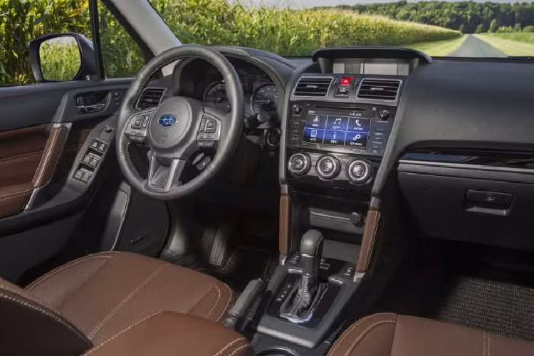 Tận dụng các lợi thế về công nghệ của công ty mẹ là Toyota, Subaru được cho là sẽ trang bị cho Forester thế hệ mới hệ thống truyền động hybrid bao gồm động cơ xăng chạy trên chu kỳ Atkinson kết hợp cùng hai mô-tơ điện.