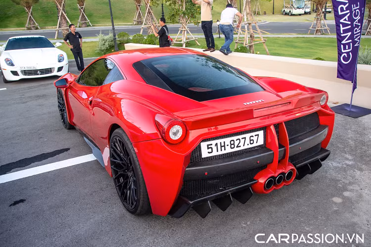 Nếu chiếc 458 Italia với thiết kế nguyên gốc đem đến một cảm giác thuần túy của thiết kế từ Pininfarina thì bản độ Misha Designs lại như một “làn gió mới” giúp hiện đại hóa cũng như làm hầm hố hơn vẻ đẹp có phần giản đơn này, từ đó biến chiếc 458 Italia được trang bị gói độ này trở nên nổi bật hơn cũng như độc đáo hơn so với những mẫu xe cùng dòng.