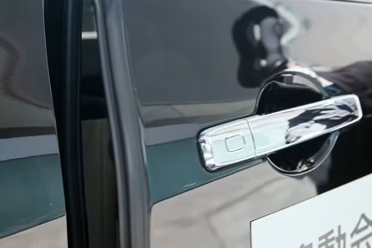 Ý tưởng phát triển của Nissan Elgrand Mobile Work Suite hiện đang được xem xét và nghiên cứu về tính khả thi như một dịch vụ cho nhiều doanh nghiệp tại Nhật Bản.