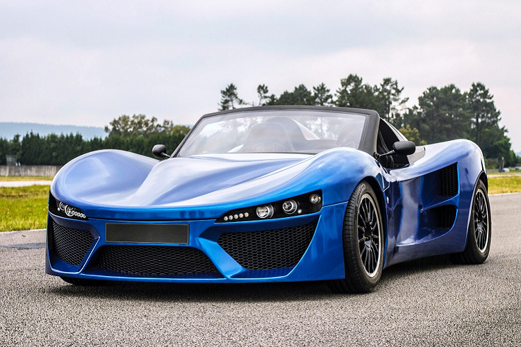 6. Adamastor P003RL: Cái tên P0003RL mang ý nghĩa đây là mẫu xe thế hệ thứ 3 và hợp pháp để chạy trên phố. Toàn bộ phần khung xe được làm từ vật liệu nhựa composite giúp giảm khối lượng xuống còn 850 kg. Tùy thuộc vào khách hàng, P003RL có thể được trang bị động cơ 2.3-3.5L, cùng với đó là tùy chọn hộp số sàn, bán tự động hoặc tự động tuần tự. Chiếc xe cũng có thể tham gia vào một vài giải đua chuyên nghiệp nhờ phần khung được Adamastor thiết kế theo chuẩn của FIA. Ảnh: Changing Lanes.