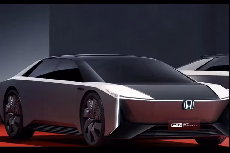 Dòng sản phẩm e:N cuối cùng sẽ có tổng cộng 10 mẫu xe. Chúng sẽ được bán từ các đại lý cụ thể của e:N ở Trung Quốc, ngoài việc bán chúng từ các showroom hiện có. 