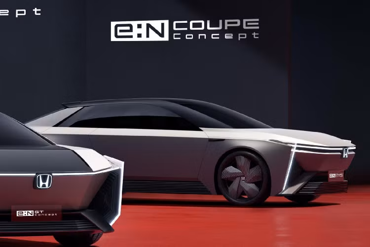 Honda vạch ra chiến lược là sau năm 2030, tất cả các mẫu xe bán ra ở thị trường Trung Quốc đều sẽ là dạng Honda hybrid hoặc chạy điện hoàn toàn. Đến năm 2040, tất cả các sản phẩm của nhà sản xuất xe Nhật Bản sẽ hoàn toàn là xe điện.