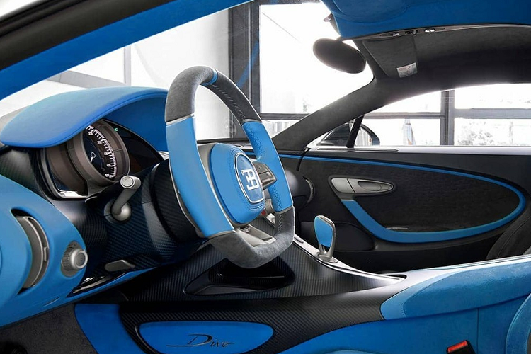 Đơn vị chịu trách nhiệm vận chuyển cũng như bảo dưỡng và cất xe Bugatti Divo cho đại gia Malaysia cũng chính là tập đoàn rất nổi tiếng khi đang phân phối nhiều thương hiệu xe đình đám trên thế giới ở Singapore, trong số này có Bugatti. Còn ở Việt Nam, tập đoàn này từng đứng sau việc phân phối Lamborghini, Bentley và Aston Martin