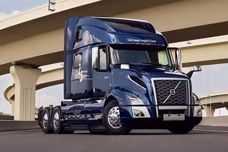 Các quản lý đội xe có quyền truy cập vào nhiều cảnh quay, vì 2 máy ảnh có thể quay video liên tục trong 83 giờ. Thêm nữa, camera phía người lái sẽ cung cấp hình ảnh màu có độ phân giải cao, đồng thời cải thiện khả năng hiển thị bằng cách dùng công nghệ hồng ngoại. 