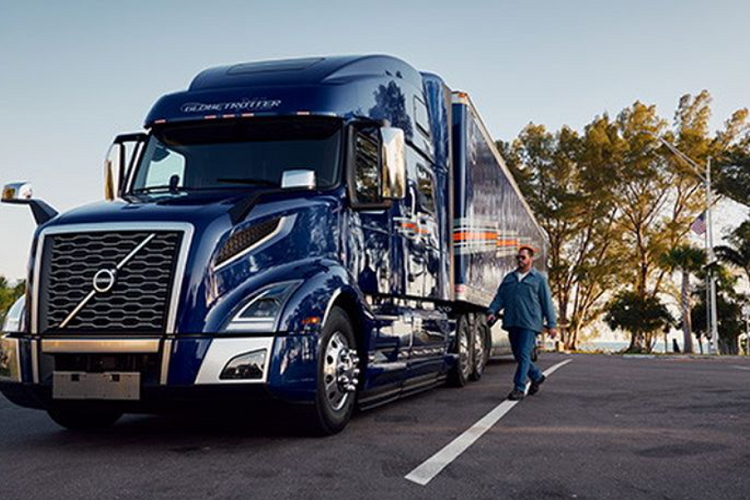 Để tăng cường an toàn cho các tài xế xe tải Volvo, hãng xe Thụy Điển đã giới thiệu cho một số mẫu xe thế hệ thứ 5 của bộ xử lý SafetyDirect (do Bendix Commercial Vehicle Systems cung cấp).