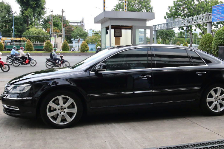 Nhìn chung, hàng độc Volkswagen Phaeton này là một gợi ý dành cho nhiều khách hàng Việt đang muốn trải nghiệm sedan hạng sang cỡ lớn của Đức với chi phí vừa phải