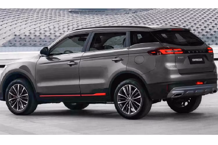 Mức giá xe Geely Boyue 2022 phiên bản số sàn là 14.072 USD, bản số tự động ly hợp kép 16.683 USD (tương đương tư 321 triệu đồng đến 382,9 triệu đồng).