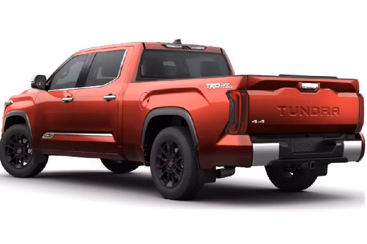 Mới đây, trang Carscoop đã công bố chiếc Toyota Tundra 2022 bản độ được cá nhân hoá theo ý tưởng của mình với nhiều “đồ chơi” được tuỳ chọn sẵn. Hình thức thực hiện sẽ là người dùng nhập mã zip của Mỹ vào các phiên bản có sẵn của Toyota Tundra 2022, gồm 5 phiên bản: SR, SR5, Limited, Platinum và 1794 Edition.