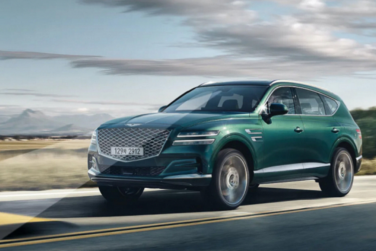 Genesis GV80 thế hệ mới được định vị cạnh tranh với các dòng SUV hạng sang lâu đời như BMW X5 và Mercedes GLE. Ở phiên bản thế hệ mới, Genesis GV80 2021 được nâng cấp ngoại hình bắt mắt và sang trọng hơn.