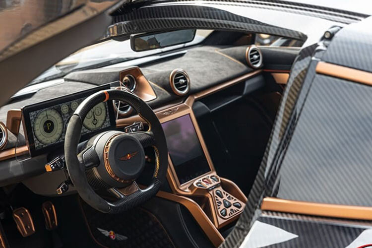 Kế hoạch sản xuất của mẫu Hypercar này dự kiến sẽ bắt đầu ở Barcelona, Tây Ban Nha với những chiếc xe đầu tiên được xuất xưởng và bàn giao tới tay khách hàng vào năm 2022. Ngoài ra, thương hiệu cũng ước tính thời gian sản xuất mỗi chiếc xe có thể mất khoảng 7 tháng.