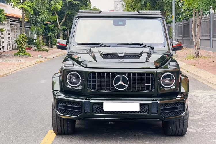 Chiec Mercedes-AMG G63 xanh bo doi hon 10 ty tim dai gia Viet