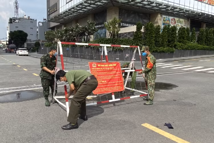 Tu 1/10, nguoi dan TP Ho Chi Minh dung ung dung nao de khai bao?