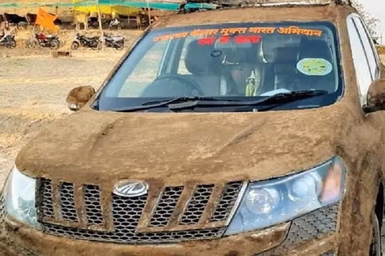 Đây không phải là chiếc ôtô đầu tiên được trét phân bò lên thân xe để chống nóng. Trước đó, từng có chiếc SUV nội địa mang thương hiệu Mahindra XUV 500 tại thành phố Pune, bang Maharashtra, cũng được áp dụng phương pháp tương tự. Theo anh Navnath Dudhal - chủ nhân của chiếc Mahindra XUV 500, lớp phân bò giúp nội thất của xe mát hơn từ 5-7 độ so với nhiệt độ bên ngoài. Anh Dudhal đã trét đến 3 lớp phân bò lên chiếc SUV của mình.