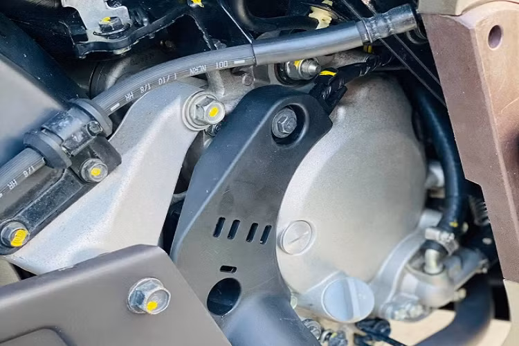 Vơi việc một chiếc xe được sản xuất hàng chục năm trước lại được định giá đắt hơn cả mẫu xe Honda SH300i 2021( 296 triệu đồng), cho thấy gu chơi xe hòai cổ, xe hiến của dân chơi Việt là không có giới hạn. 