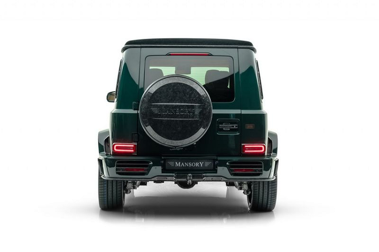 Trên thế giới sẽ chỉ có 10 chiếc Mansory Gronos 2021 được sản xuất, hiện đang có một chiếc được rao bán với giá 665.000 USD (khoảng 15,3 tỷ đồng), đắt gấp 3 lần so với bản gốc là Mercedes-AMG G63 thế hệ mới.