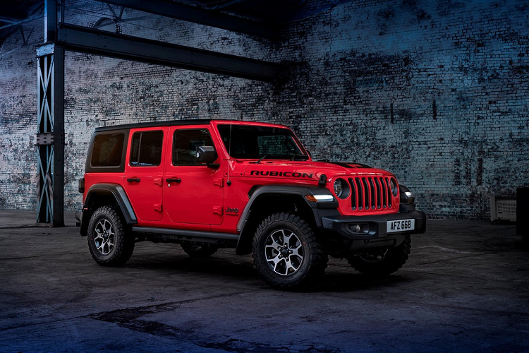 Biến thể đặc biệt của mẫu SUV địa hình được phát triển dựa trên model Wrangler Rubicon Unlimited. Giá xe có Jeep Wrangler 1941 Edition bán đề xuất 58.050 bảng, tức hơn 81.000 USD (khoảng 1,87 tỷ đồng) và đắt gấp đôi mẫu Jeep Wrangler 80th Anniversary Edition tại Mỹ vốn có giá khởi điểm 39.490 USD (khaongr 910 triệu đồng).