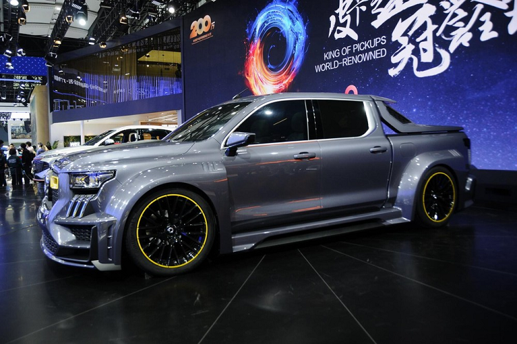 Không may, Great Wall Motors đã không công bố bất kỳ chi tiết nào về những gì bên dưới nắp capô của Supercar Pickup. Nhưng bởi đây chỉ là một chiếc xe concept phục vụ mục đích trưng bày triển lãm, nó có thể đơn giản là trang bị động cơ tăng áp 2.0 lít tiêu chuẩn, hoặc thậm chí không có gì cả. Ngoài Super Pickup, Great Wall Motors còn trưng bày một số mẫu xe concept khác dựa trên King Kong Cannon, bao gồm một phương tiện giải cứu thảm họa tự nhiên, và một chiếc xe khác tập trung vào ngành nông nghiệp.