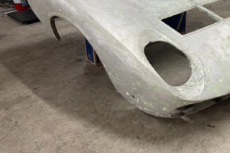 "Trái tim" của Lamborghini Miura SV là động cơ xăng V12, dung tích 4.0L với công suất tối đa 385 mã lực và mô-men xoắn cực đại 399 Nm. So với bản thường, Lamborghini Miura SV mạnh hơn 35 mã lực và 45 Nm.