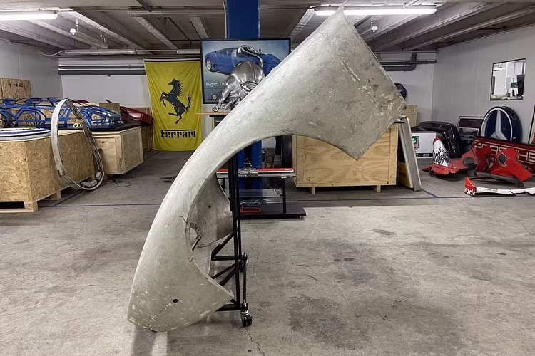 Ông Gandini cũng là một trong những nhà thiết kế xe hơi quan trọng nhất và có tầm ảnh hưởng nhất của thế kỷ 20. Sau Miura, ông còn là người thiết kế những mẫu xe ấn tượng khác như Lamborghini Countach, Lancia Stratos, Alfa Romeo Montreal, De Tomaso Pantera hay Cizeta-Moroder V16T.