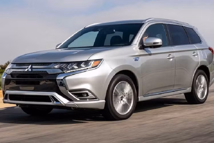 Xe cũng có thêm chế độ lái Sport và Snow mới.