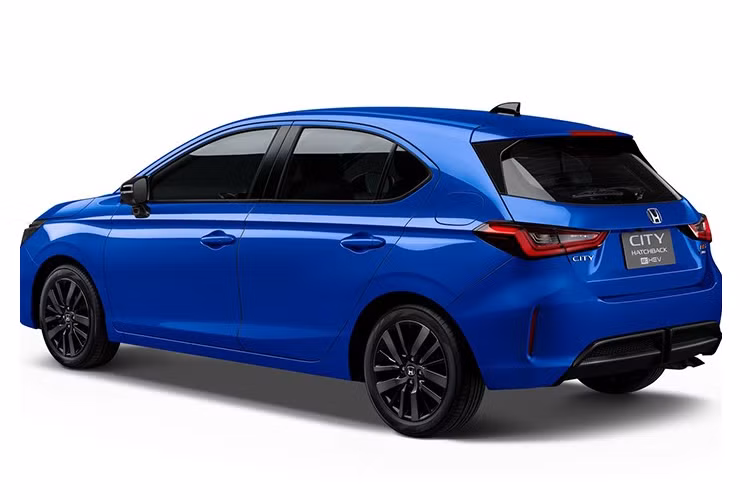 Chưa hết, xe còn có gói công nghệ an toàn chủ động Honda Sensing và camera phát hiện điểm mù LaneWatch. Cuối cùng là màu sơn ngoại thất xanh dương Brilliant Sporty Metallic mới.