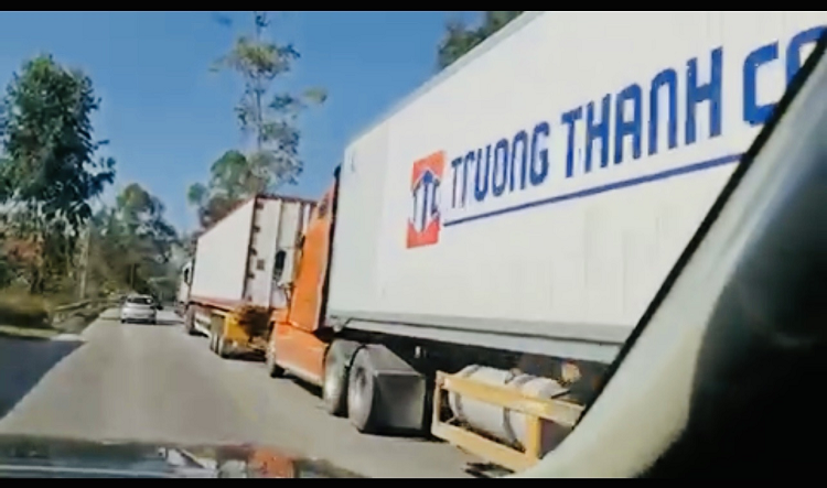 Sẽ hội đàm với Hải quan Trung Quốc để gỡ khó ách tắc cửa khẩu Se hoi dam voi Hai quan Trung Quoc de go kho ach tac cua khau