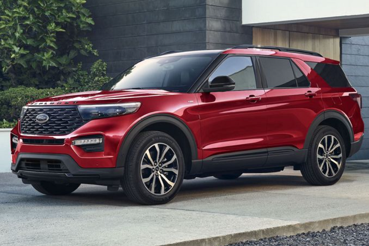 Cũng liên quan đến bản cập nhật mới nhất của Ford Explorer, phiên bản Explorer King Ranch và Explorer Platinum hiện đều có hệ truyền động 400 mã lực tiêu chuẩn, cùng gói công nghệ hiện đại gồm dàn âm thanh B&amp;O 14 loa, màn hình cảm ứng 10,1 inch và lựa chọn hàng ghế thứ 2 kiểu ghế thuyền trưởng hoặc băng ghế (miễn phí).